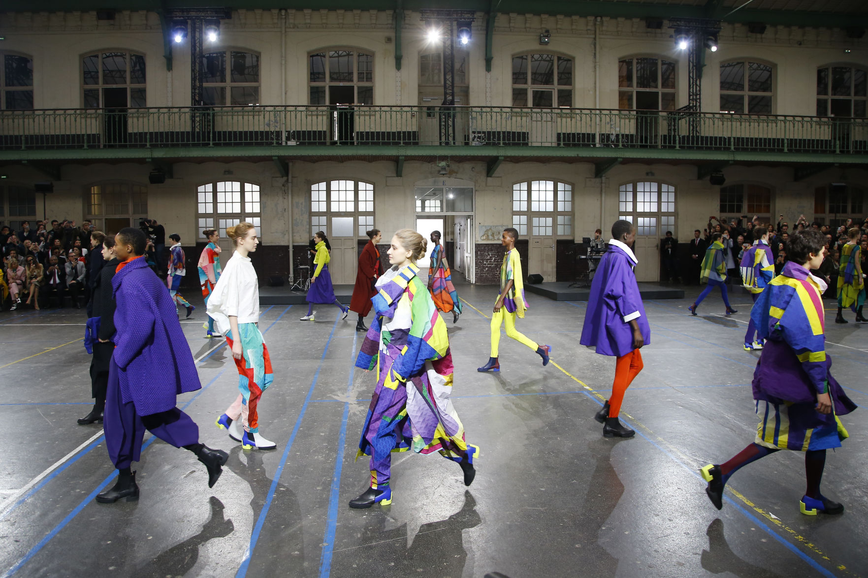 Paris Fashion 2019 F/W Issey Miyake